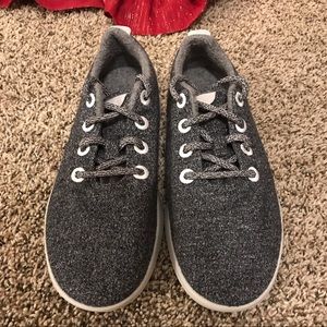 Women’s Natural Gray Allbirds - like new, size 9